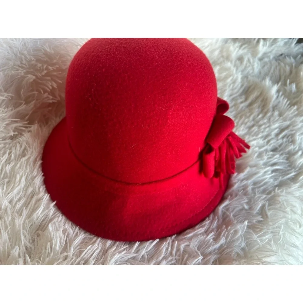 Vintage Betmar‎ Cloche Hat Red Wool Bow 1920s Flapper Style Theater Costume